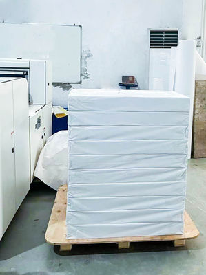 透明なBOPP接着物 ジャンボロール 化学性防止 双面マット