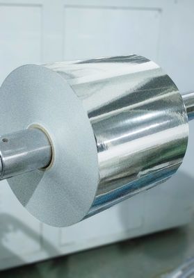 固い粘着性のある自己粘着性のあるラベル材料 50u 表面厚さ取り外しやすい粘着剤タイプ